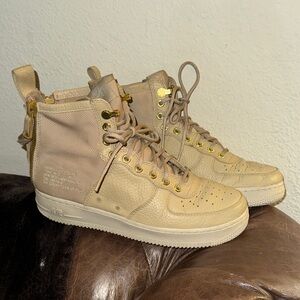 Nike SF Air Force 1 Mid Mushroom size 10